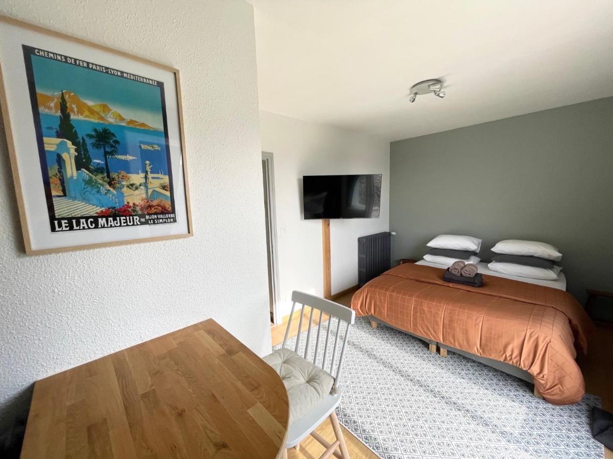 Mon Appart'Hotel - Climatisation Avec Parking Gratuit Бриве-ла-Гаилларде Экстерьер фото